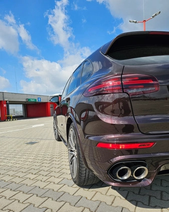 Porsche Cayenne cena 209100 przebieg: 146000, rok produkcji 2015 z Kielce małe 562